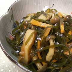 รูปของ 祖母の味❀すき昆布とさつま揚げの煮物