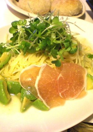 冷製パスタ☆アボカドの柚こしょうぺペロン-レシピのメイン写真