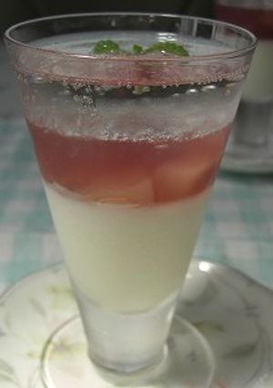 シュワ～ッ♪桃とミルクの２層ゼリー♪-レシピのメイン写真