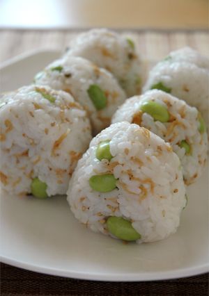 ちりめんじゃこと枝豆のおにぎり-レシピのメイン写真