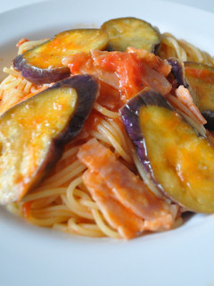 なすとトマトのチーズ風パスタ-レシピのメイン写真