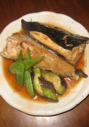 ぶりのあら煮＋茄子＋エンドウ-レシピのメイン写真