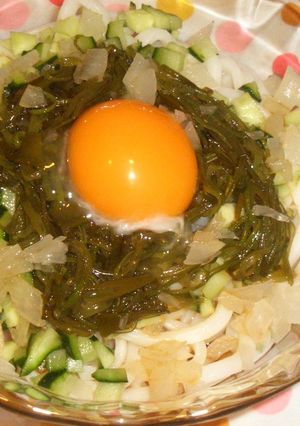 めかぶでネバーっと　夏月見うどん★-レシピのメイン写真