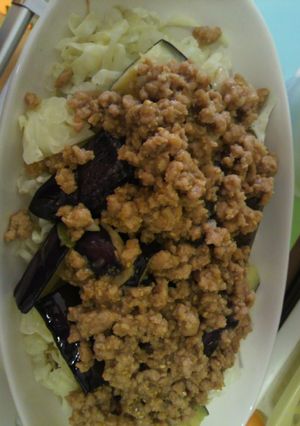 野菜たっぷり肉味噌のせ♪-レシピのメイン写真