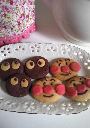 クッキーでアンパンマンとまっくろくろすけ-レシピのメイン写真