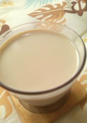 たまにはカフェオレ味の飲むヨーグルト-レシピのメイン写真