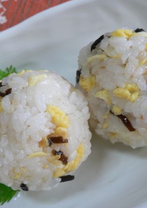 塩昆布＋チーズ＋卵の混ぜご飯-レシピのメイン写真