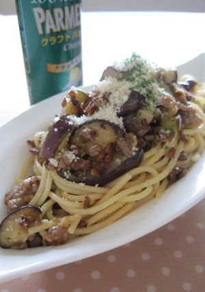 なすと挽き肉のバタポンチーズパスタ-レシピのメイン写真