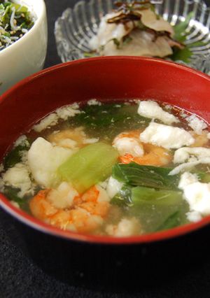 バナメイエビとチンゲン菜の中華スープ-レシピのメイン写真