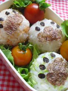 お弁当に♪おにぎり肉球大作戦!!-レシピのメイン写真
