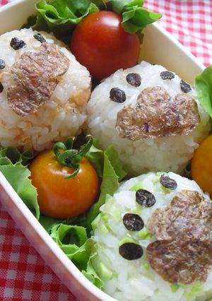 お弁当に♪おにぎり肉球大作戦!!-レシピのメイン写真