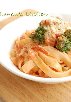 お手軽トマトクリームパスタ-レシピのメイン写真