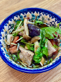 茄子としめじと豚肉のスープサラダ-レシピのメイン写真