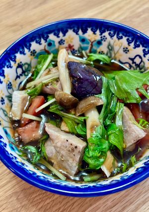 茄子としめじと豚肉のスープサラダ-レシピのメイン写真