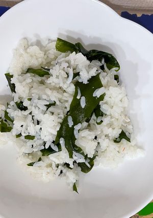 生食用ボイルわかめとしらすの混ぜご飯-レシピのメイン写真