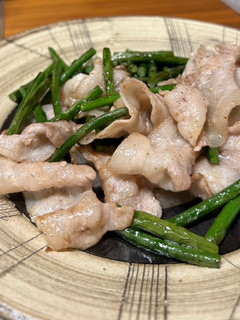 【簡単】豚肉とにんにくの芽炒め-レシピのメイン写真