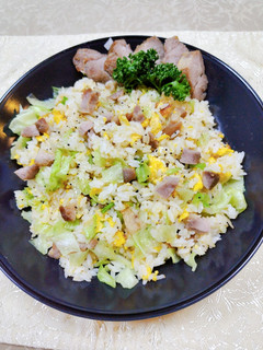 塩麹で作るレタス♬チャーシューチャーハン-レシピのメイン写真