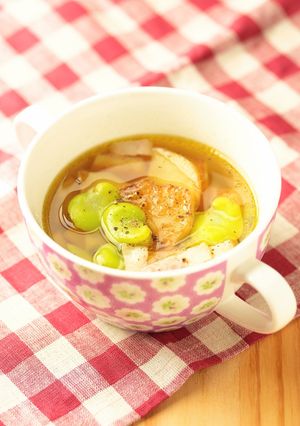 そら豆とじゃがいも、ベーコンの塩スープ-レシピのメイン写真
