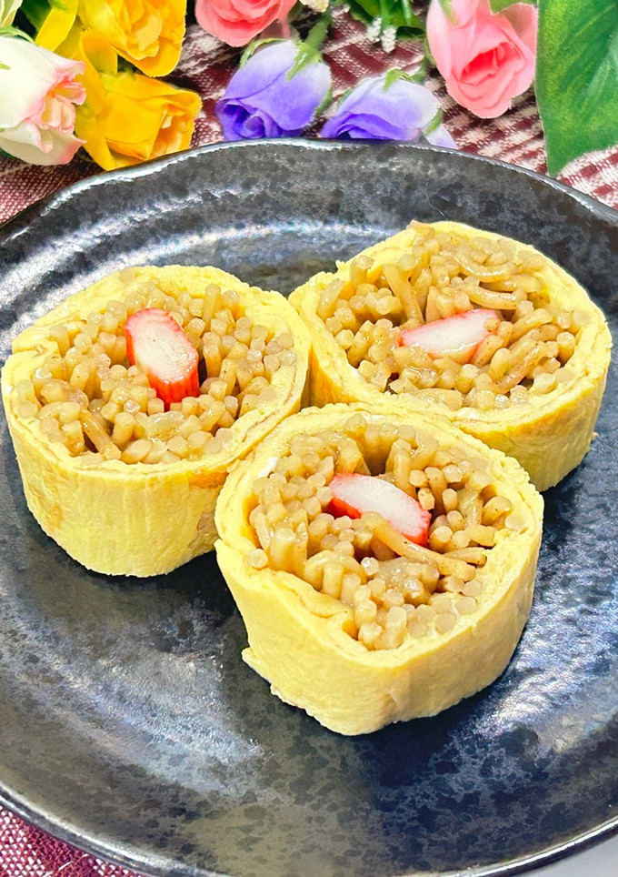和風✨だし巻き卵と焼きそのオムそばロール-レシピのメイン写真