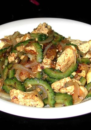鶏胸肉とゴーヤと豆腐の焼肉のたれ炒め-レシピのメイン写真