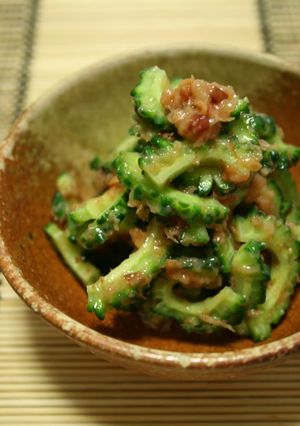 苦手な人にもオススメ！ゴーヤの梅肉和え-レシピのメイン写真