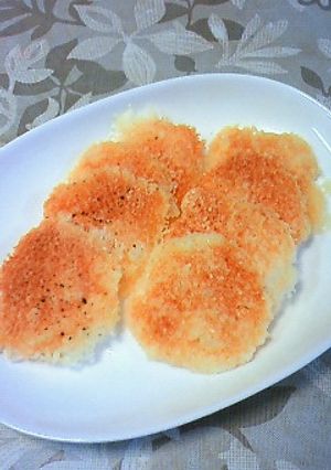 レンジで簡単、チーズせんべい-レシピのメイン写真