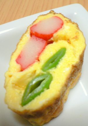 カニカマとインゲンの卵焼き～弁当彩要員～-レシピのメイン写真