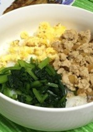 三色鶏そぼろ丼-レシピのメイン写真
