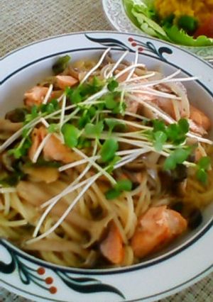鮭ときのこのししとうペペロンチーノ-レシピのメイン写真