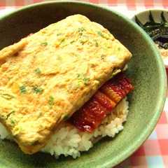 รูปของ ウチの鰻とだし巻卵のほわほわ丼✿