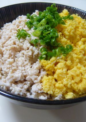 親子そぼろ丼-レシピのメイン写真