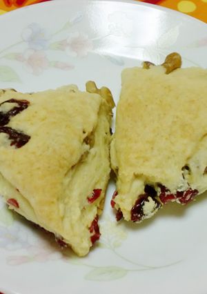 クランベリーと胡桃のスコーン-レシピのメイン写真