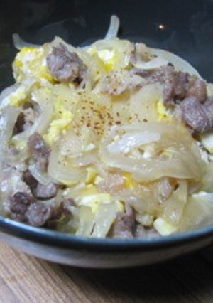 楽々玉ねぎたっぷりの牛丼-レシピのメイン写真