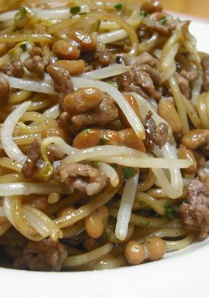 もやしと挽肉で簡単さっぱり納豆焼きそば-レシピのメイン写真