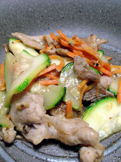 ズッキーニと豚肉の炒め物-レシピのメイン写真