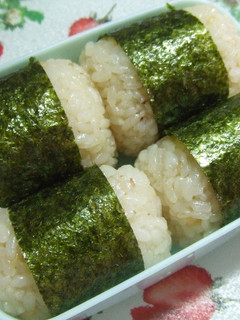 めんつゆで作る。。おにぎり-レシピのメイン写真