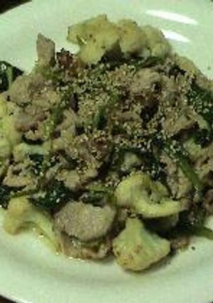 豚肉とカリフラワーのマヨネーズ炒め-レシピのメイン写真