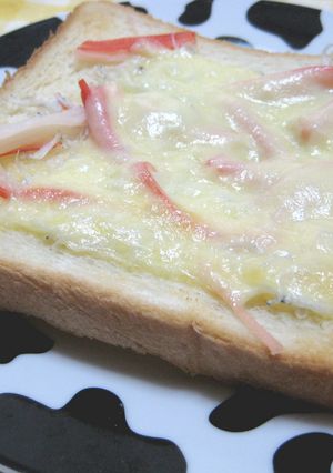 簡単☆カニカマしらすトースト-レシピのメイン写真