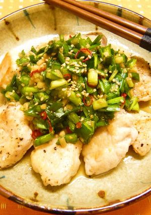 にらのピリ辛たれde鶏むね肉のソテー-レシピのメイン写真