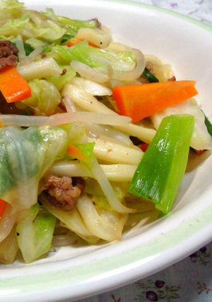 野菜たっぷり♪焼きうどん:)-レシピのメイン写真