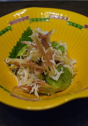 冥加が香るアボカドしらすの胡麻オイル和え-レシピのメイン写真