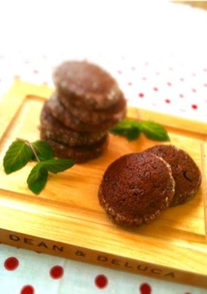 フレッシュミントいっぱいのチョコクッキー-レシピのメイン写真
