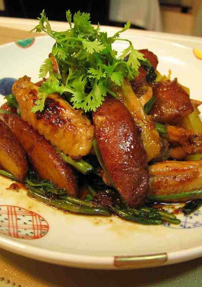 鶏手羽先とじゃがいもの蒸し煮炒め-レシピのメイン写真