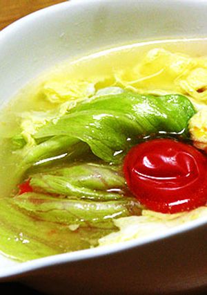 ☆夏はトマ玉レタスであったかスープ-レシピのメイン写真
