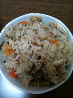 しらすと塩昆布の炊き込みご飯-レシピのメイン写真