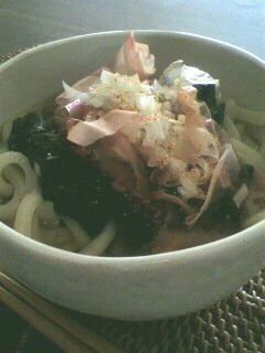 1人ランチに*香ばしいわかめうどん-レシピのメイン写真