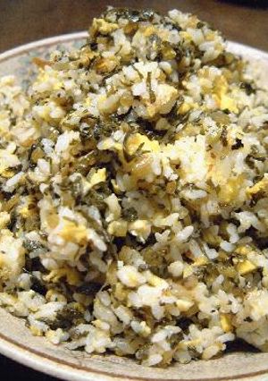 大根の葉で「なんちゃって高菜チャーハン」-レシピのメイン写真