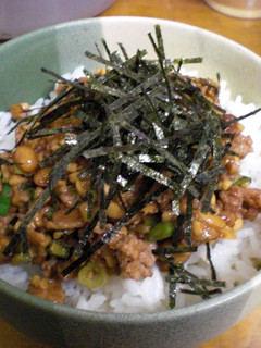 簡単!絶品! 納豆どんぶり 食べるラー油-レシピのメイン写真