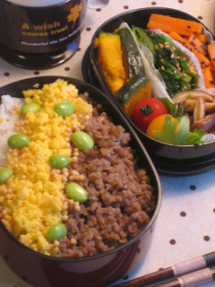 具だくさん!そぼろ弁当-レシピのメイン写真