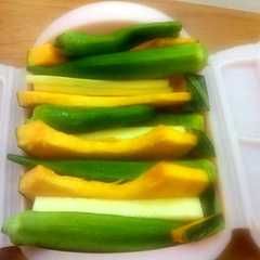 รูปของ ルクエで蒸し夏野菜・柚子胡椒ドレッシング